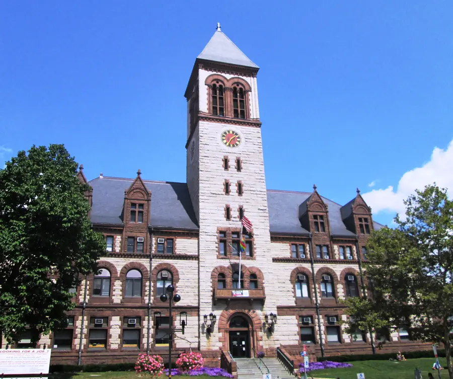 Cambridge City Hall · Central Square context